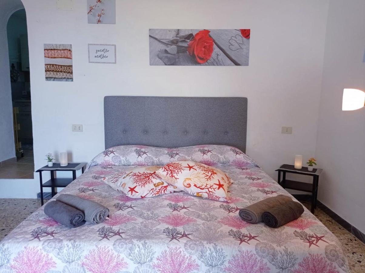 The Quiet House Villa Ponza Buitenkant foto