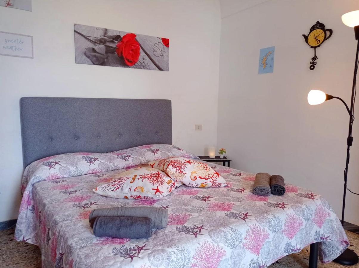 The Quiet House Villa Ponza Buitenkant foto